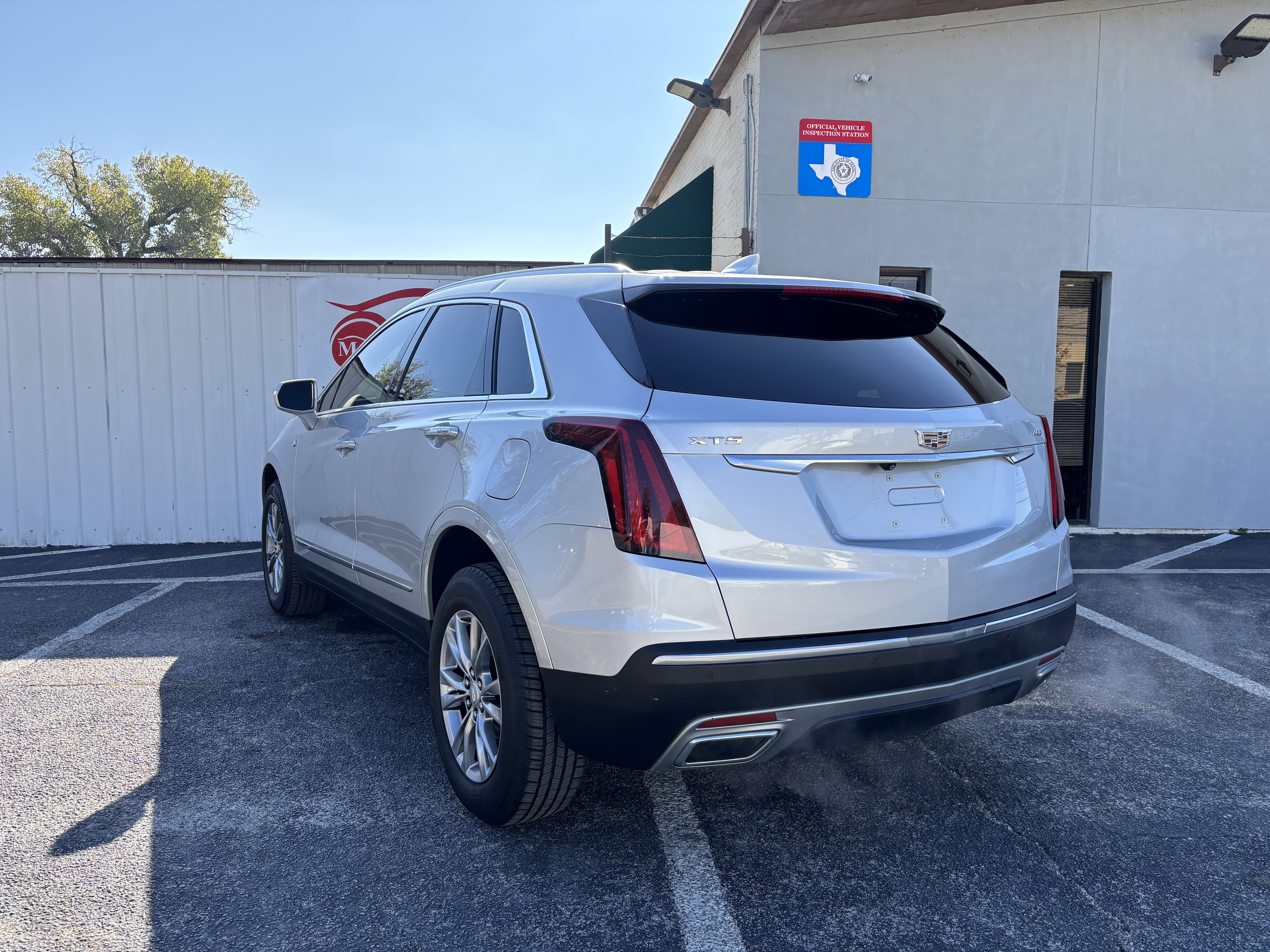 Used 2020 Cadillac XT5 Premium Luxury image 3