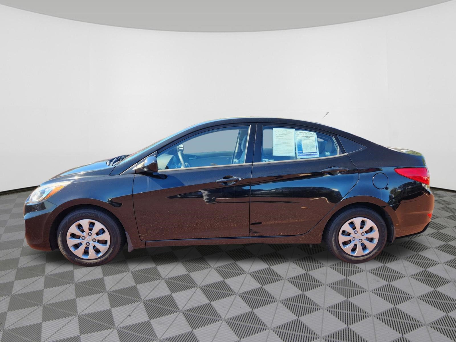 Used 2015 Hyundai Accent GLS w/ Option Group 02 FWD image 5