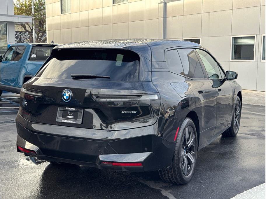 Used 2023 BMW iX xDrive50 w/ Sport Package image 5