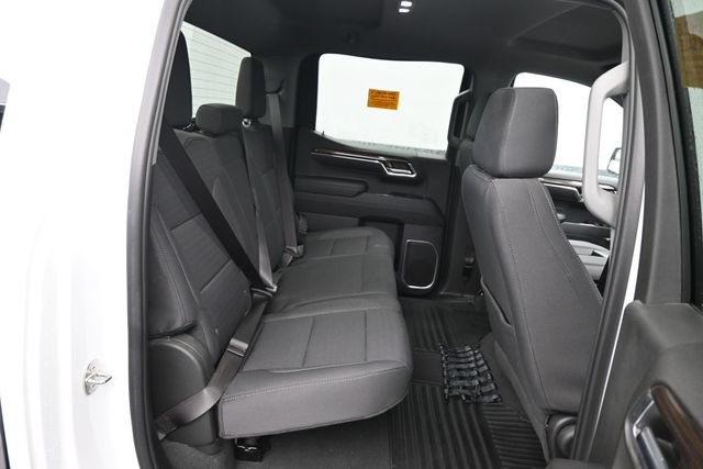 Used 2023 Chevrolet Silverado 1500 LT AWD/4WD image 6