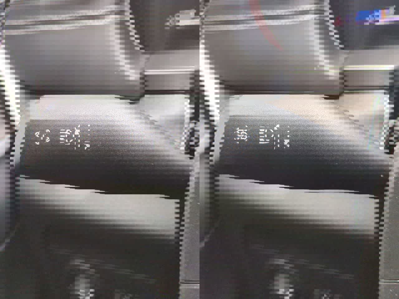 Certified 2023 Jeep Grand Cherokee Limited w/ Luxury Tech Group II image 27