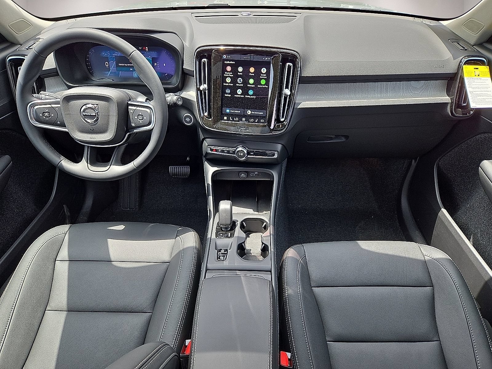 New 2026 Volvo XC40 B4 Core FWD image 17