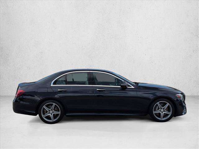 Used 2017 Mercedes-Benz E 300 image 4