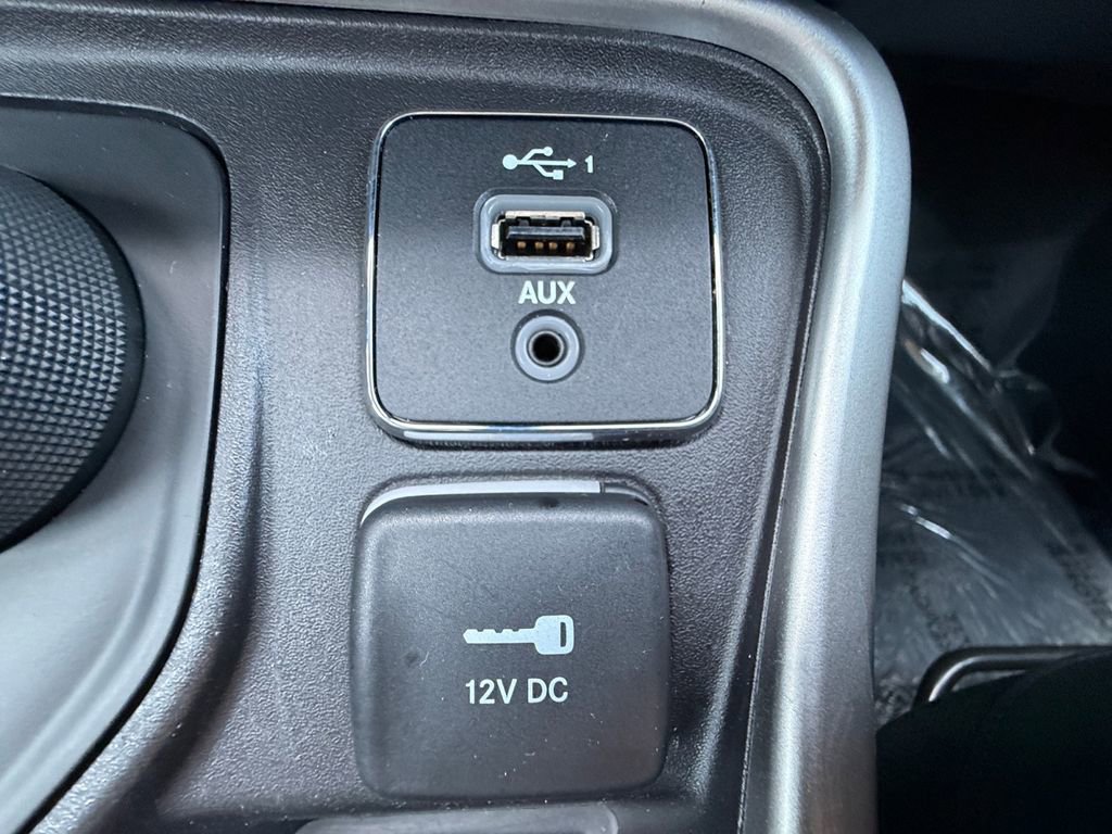 Used 2019 Jeep Compass Latitude AWD/4WD image 30