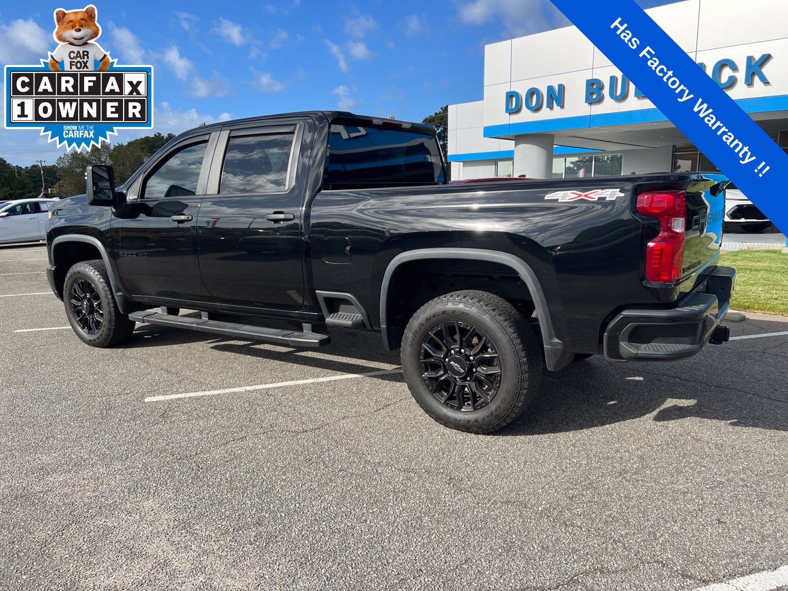 Used 2024 Chevrolet Silverado 2500 Custom w/ Custom Value Package AWD/4WD image 3