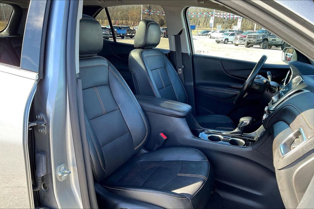 Used 2023 Chevrolet Equinox Premier image 7