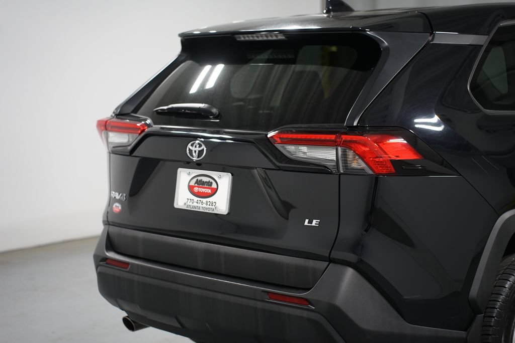 Certified 2024 Toyota RAV4 LE FWD image 9