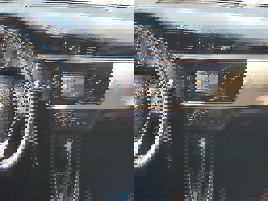 Used 2015 Toyota Corolla LE image 15