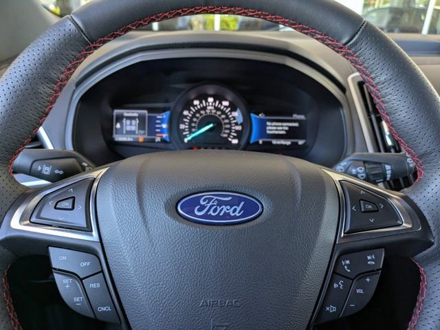 Used 2024 Ford Edge ST-Line image 25