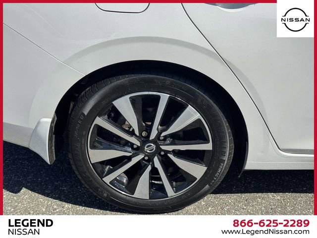 Used 2023 Nissan Sentra SV w/ SV Premium Package FWD image 10