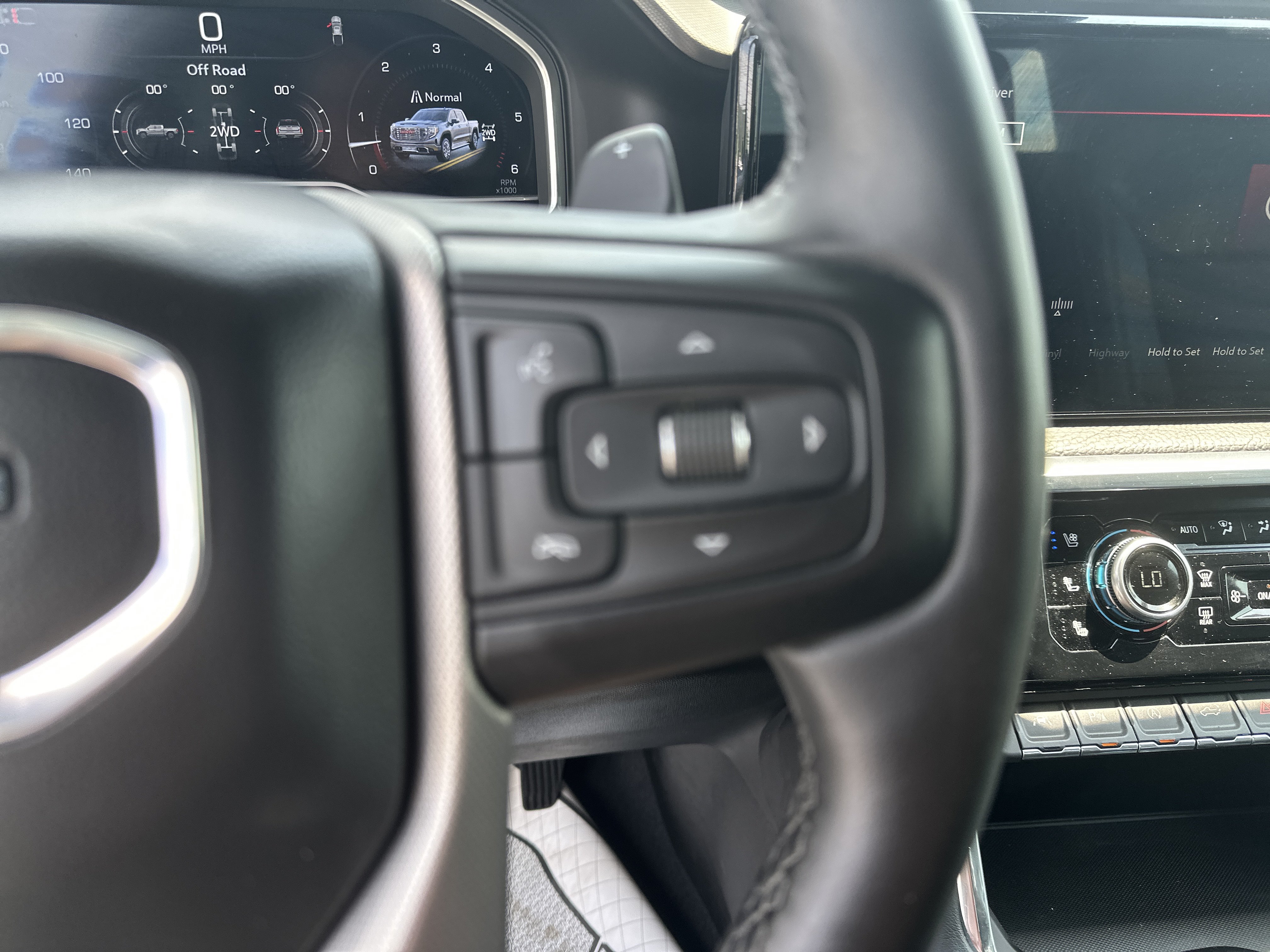 Used 2024 GMC Sierra 1500 Denali AWD/4WD image 21