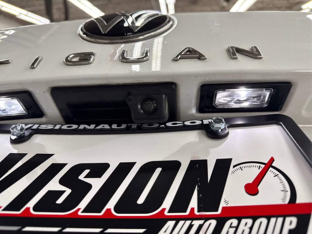 Used 2022 Volkswagen Tiguan SE image 15