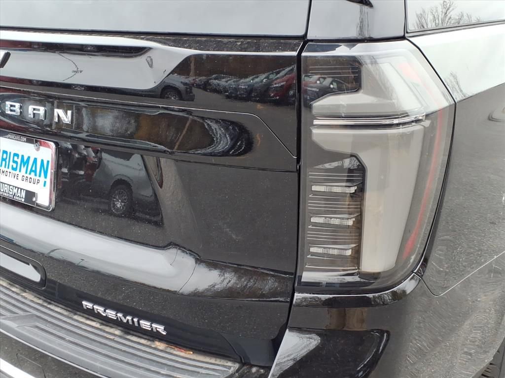 New 2026 Chevrolet Suburban Premier image 9