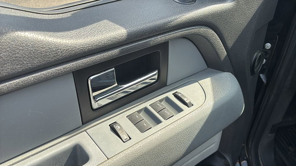 Used 2014 Ford F150 XLT w/ Equipment Group 302A Luxury image 14