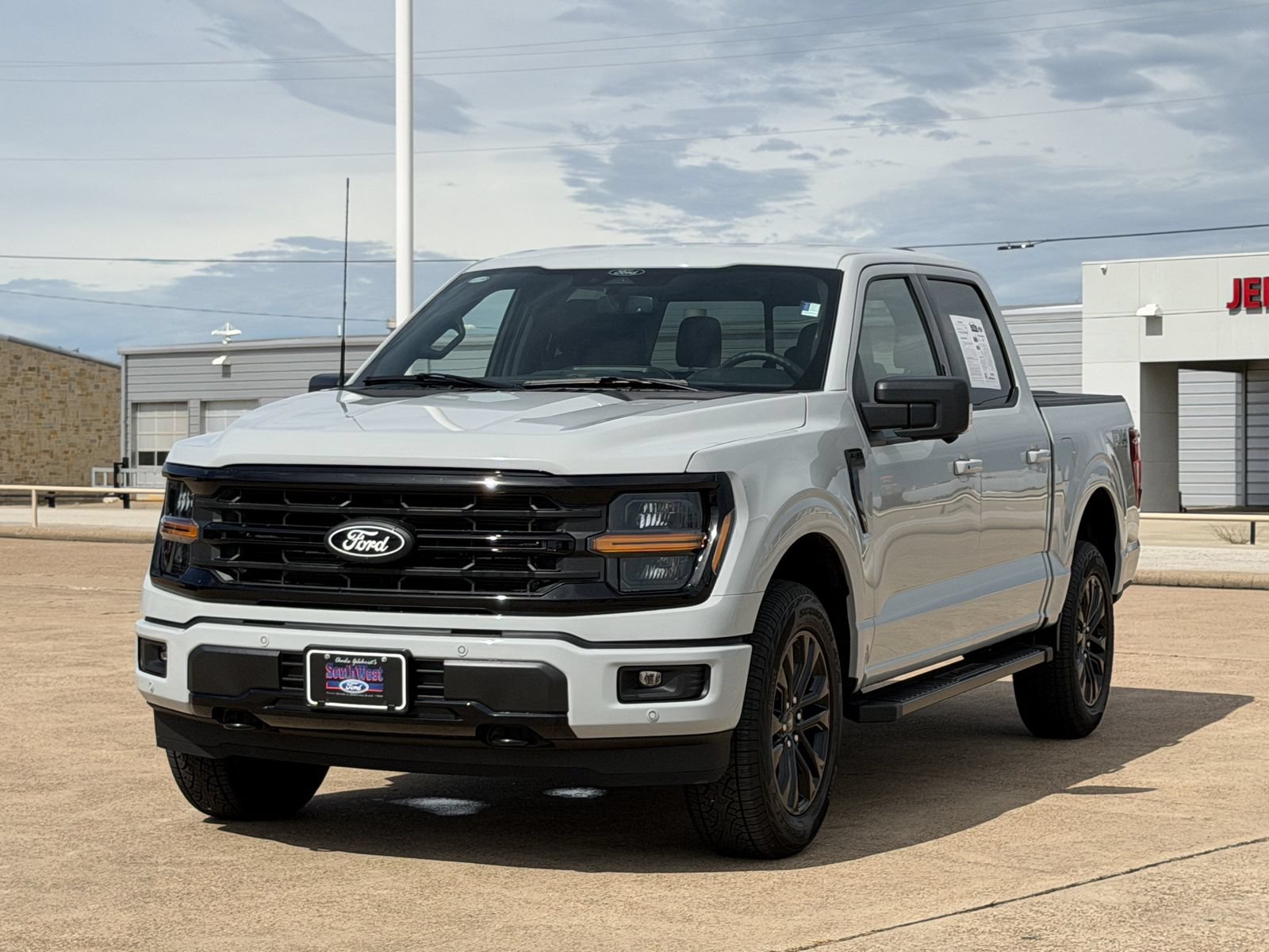 Used 2026 Ford F150 XLT w/ Equipment Group 302A MID AWD/4WD image 8