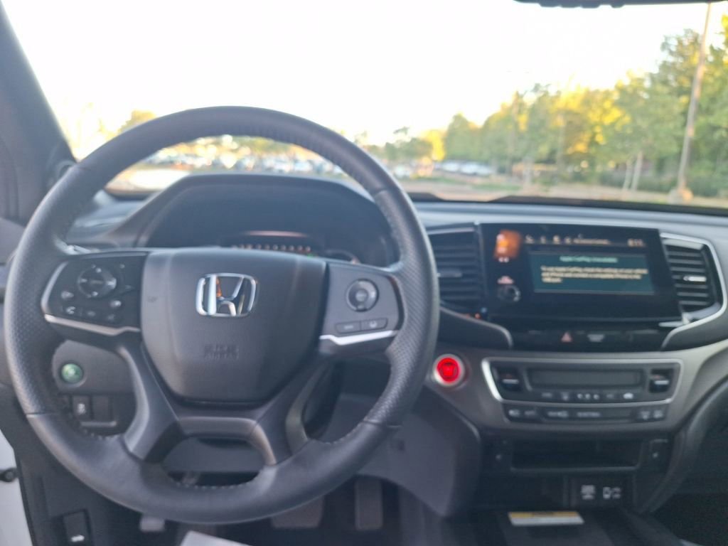 Used 2023 Honda Passport EX-L image 2