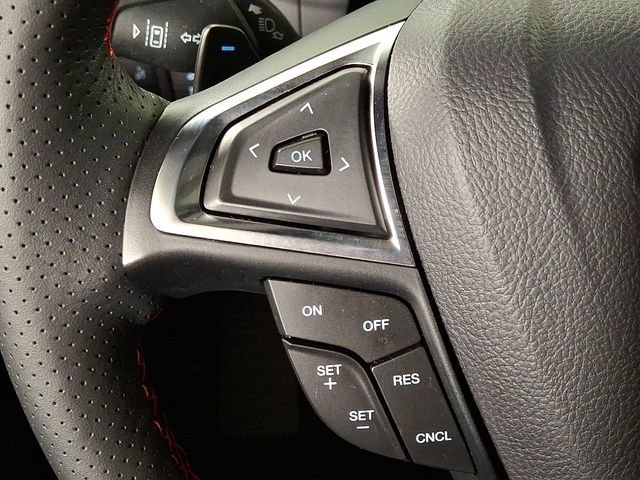 Used 2024 Ford Edge ST-Line w/ Class II Trailer Tow Package AWD/4WD image 20
