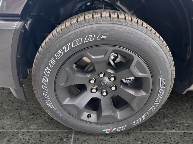 New 2026 RAM 1500 4x4 Crew Cab image 5