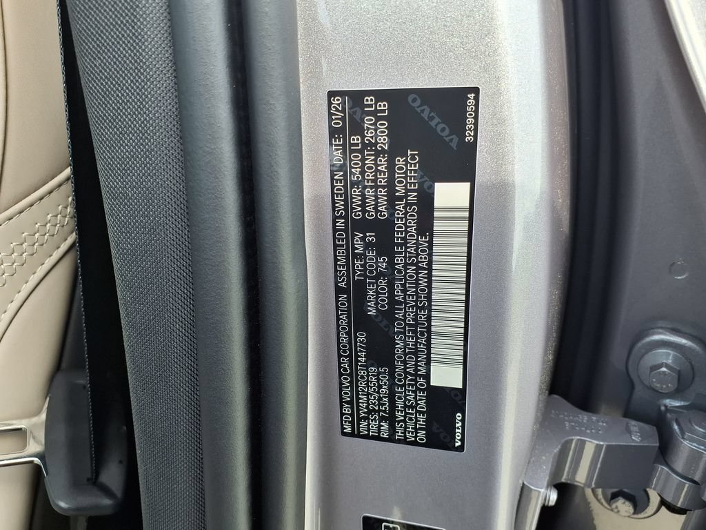 New 2026 Volvo XC60 B5 Plus w/ Protection Package Premier AWD/4WD image 29