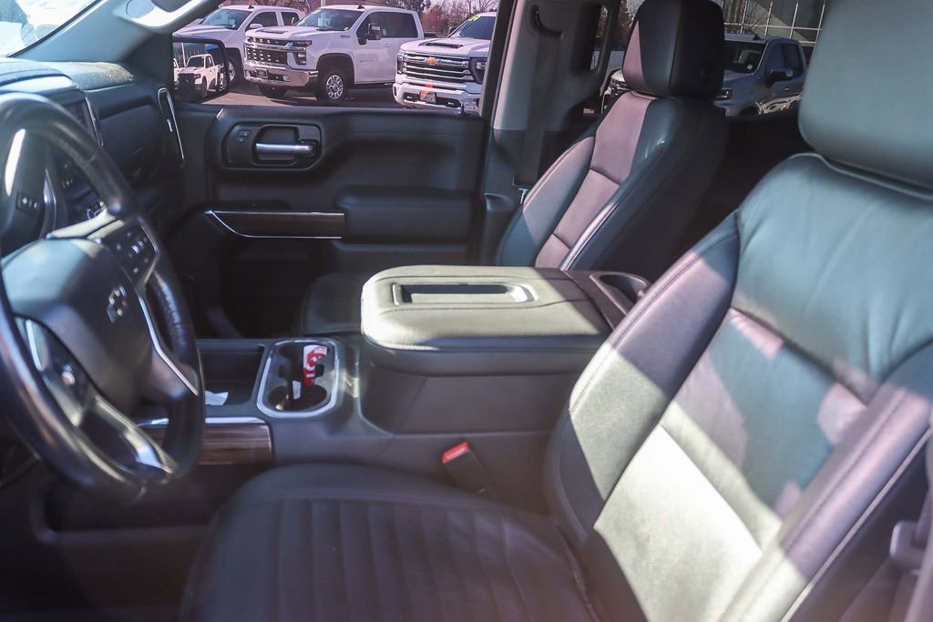 Used 2021 Chevrolet Silverado 1500 LT Trail Boss w/ Convenience Package II image 9