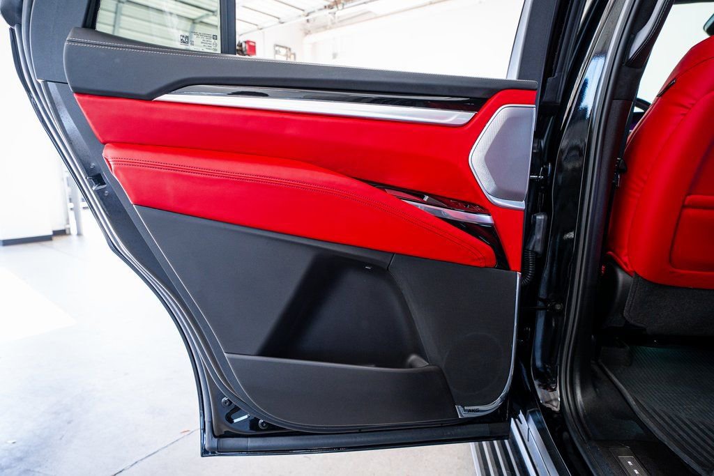 Used 2025 Cadillac Escalade Sport Platinum w/ LPO, Floor Liner Package image 51