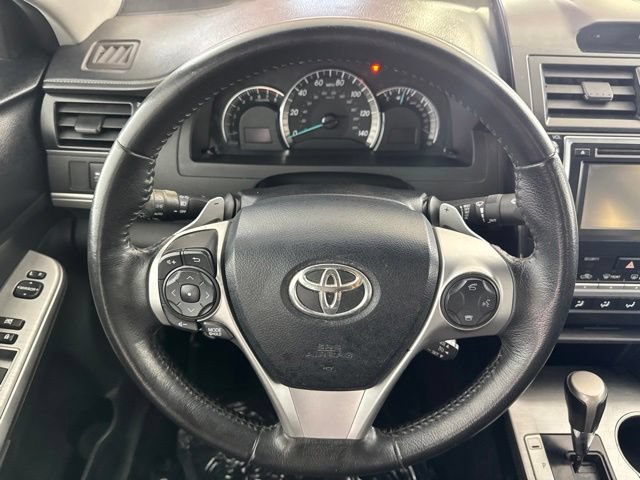 Used 2012 Toyota Camry SE FWD image 23