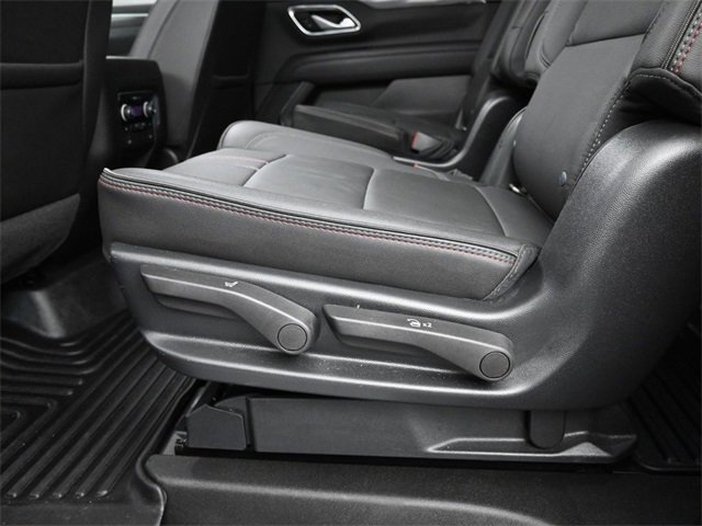 Used 2022 Chevrolet Suburban RST w/ Sport Performance Package image 34