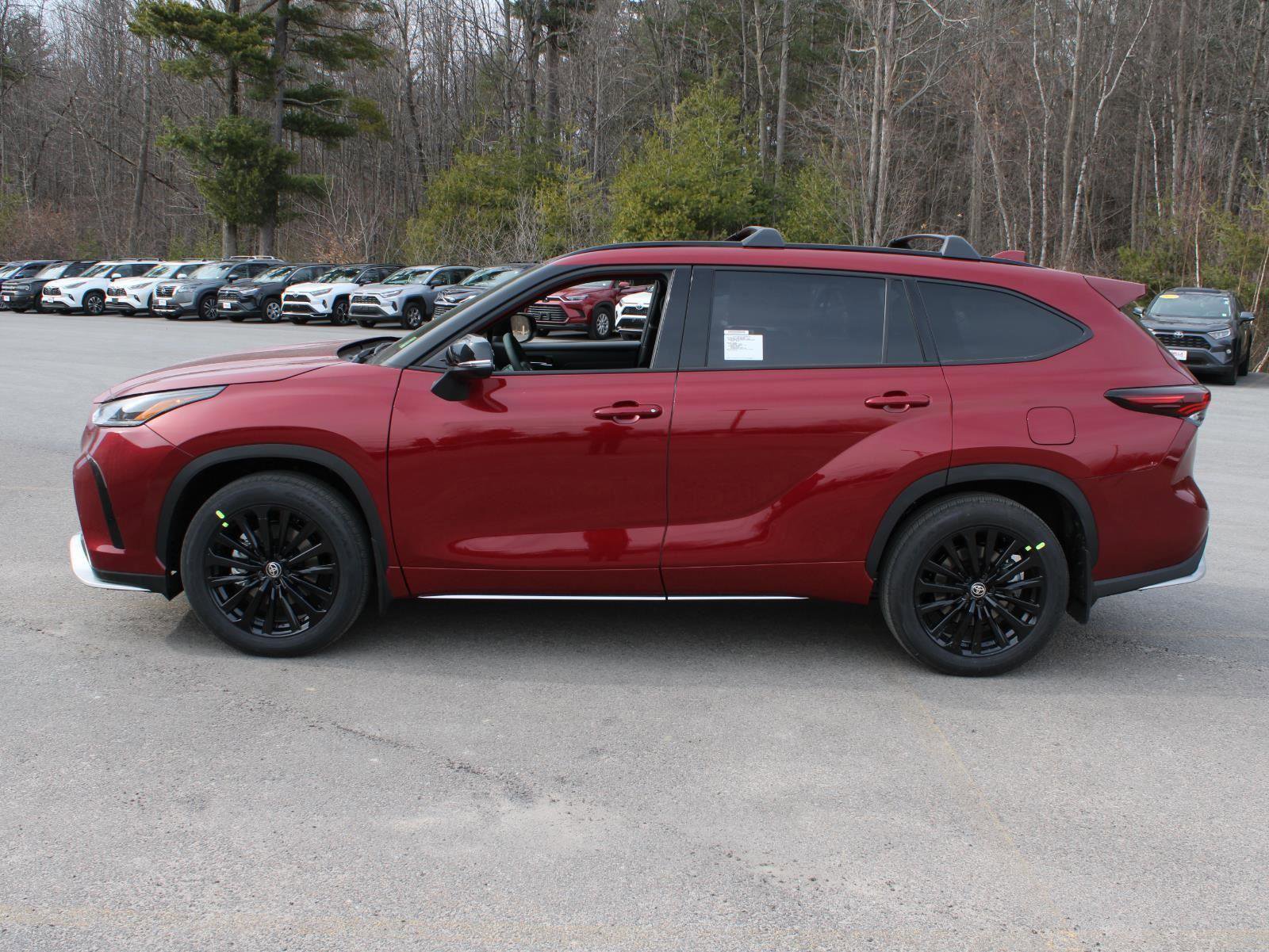 New 2026 Toyota Highlander XSE AWD/4WD image 5