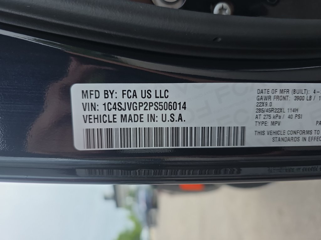 Used 2023 Jeep Grand Wagoneer Series III AWD/4WD image 41