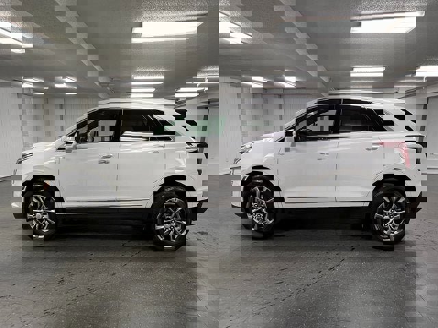 Certified 2023 Cadillac XT5 Premium Luxury image 2