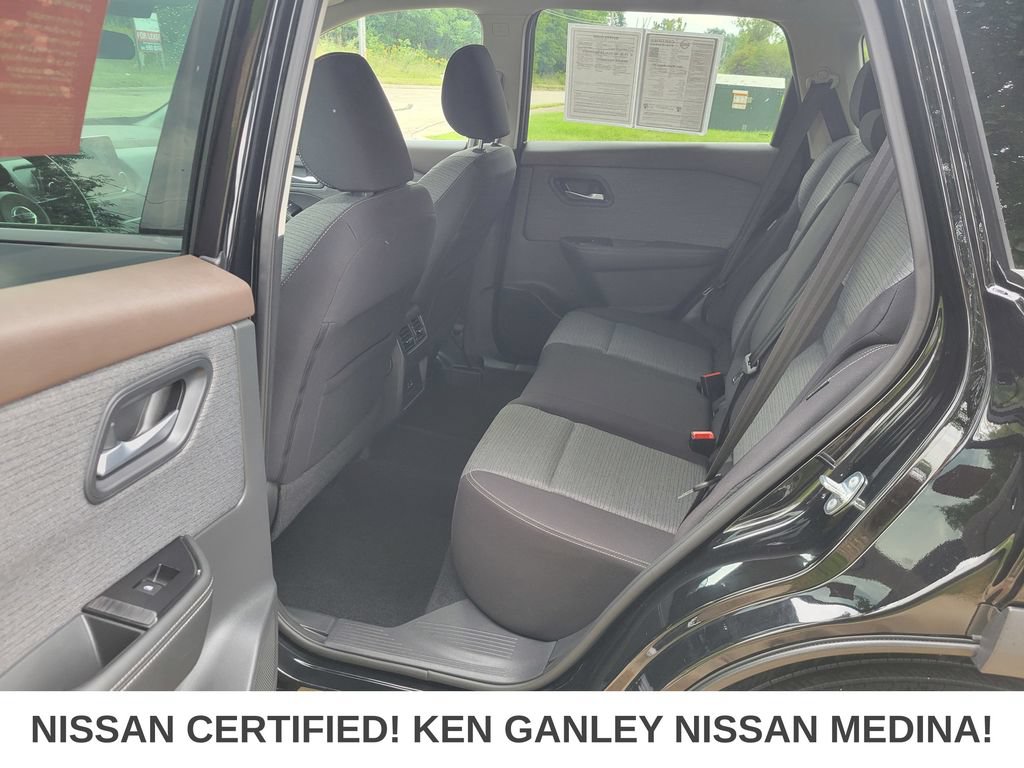 Certified 2021 Nissan Rogue SV AWD/4WD image 39