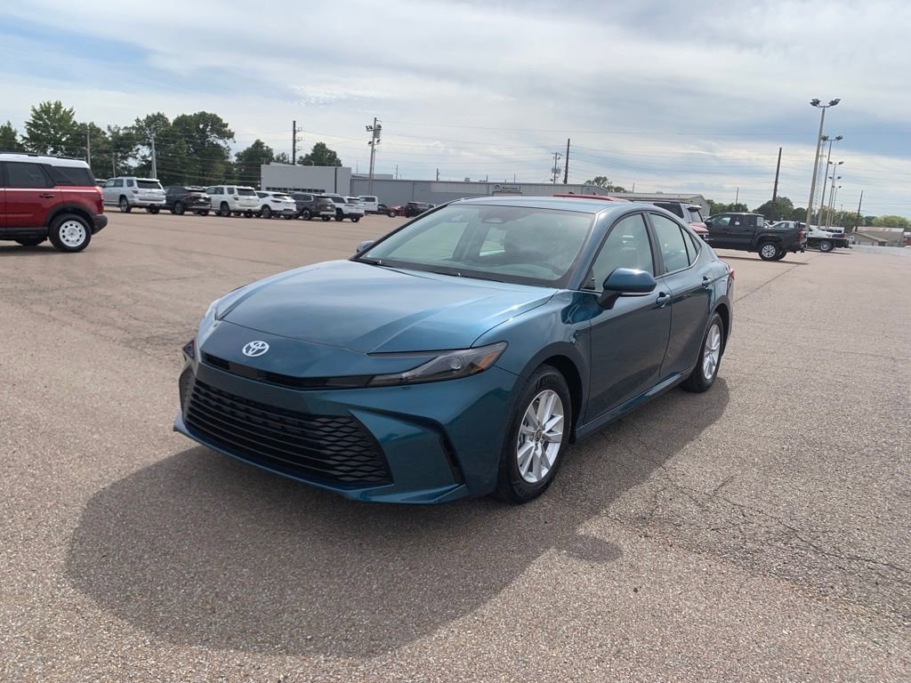 New 2025 Toyota Camry LE image 3