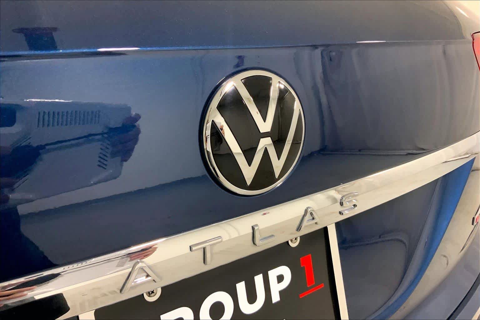 Used 2022 Volkswagen Atlas Cross Sport SEL R-Line w/ Cross Sport MDO Package AWD/4WD image 29