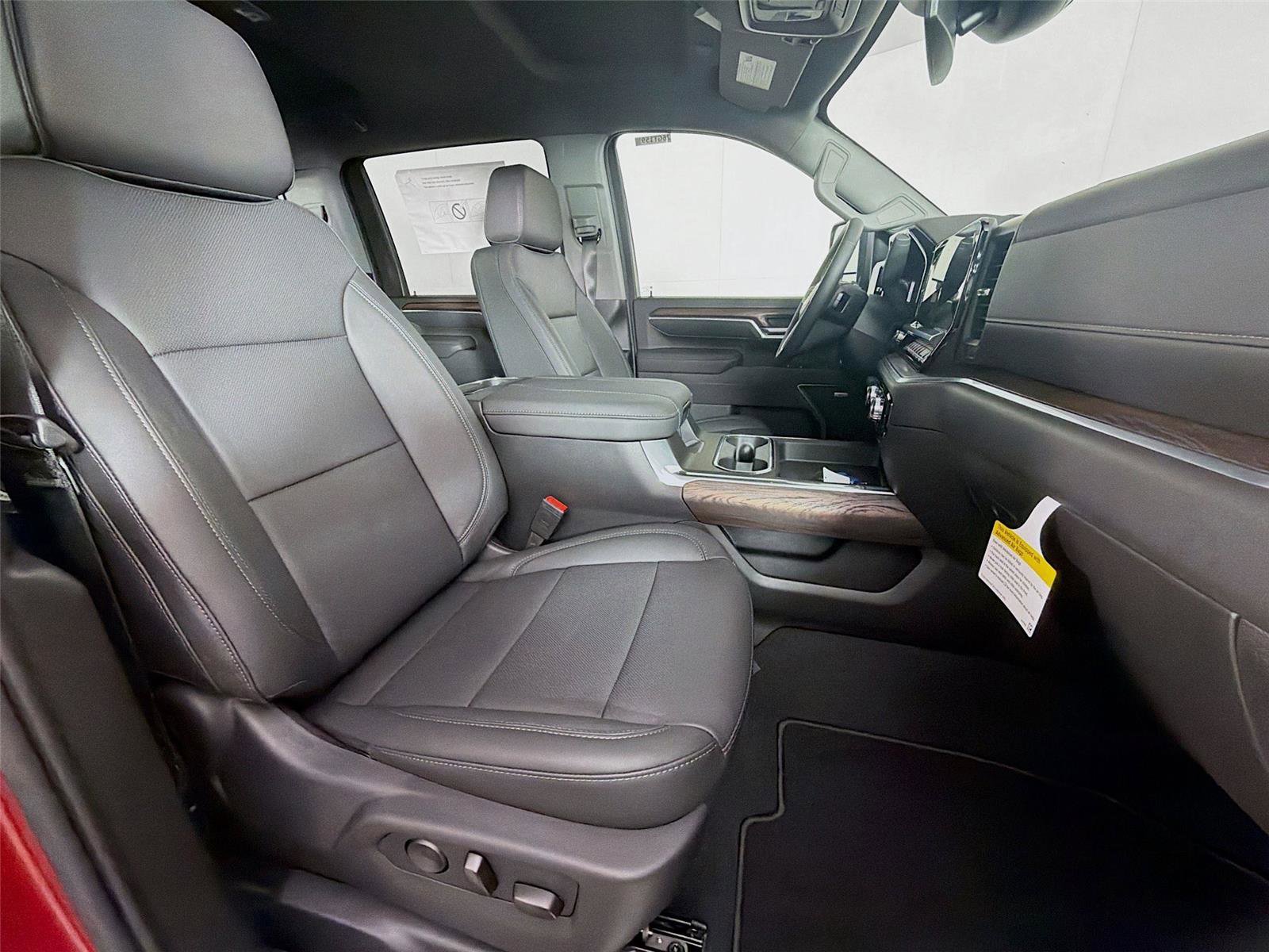 New 2026 GMC Sierra 2500 SLT w/ SLT Premium Package image 29