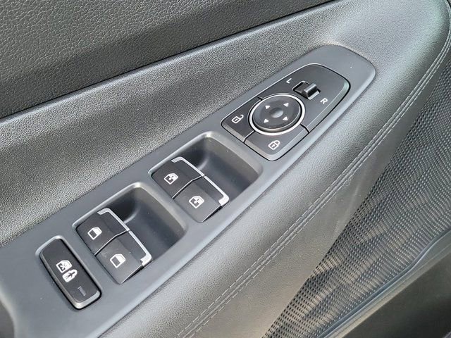 Used 2023 Hyundai Santa Fe SEL image 24