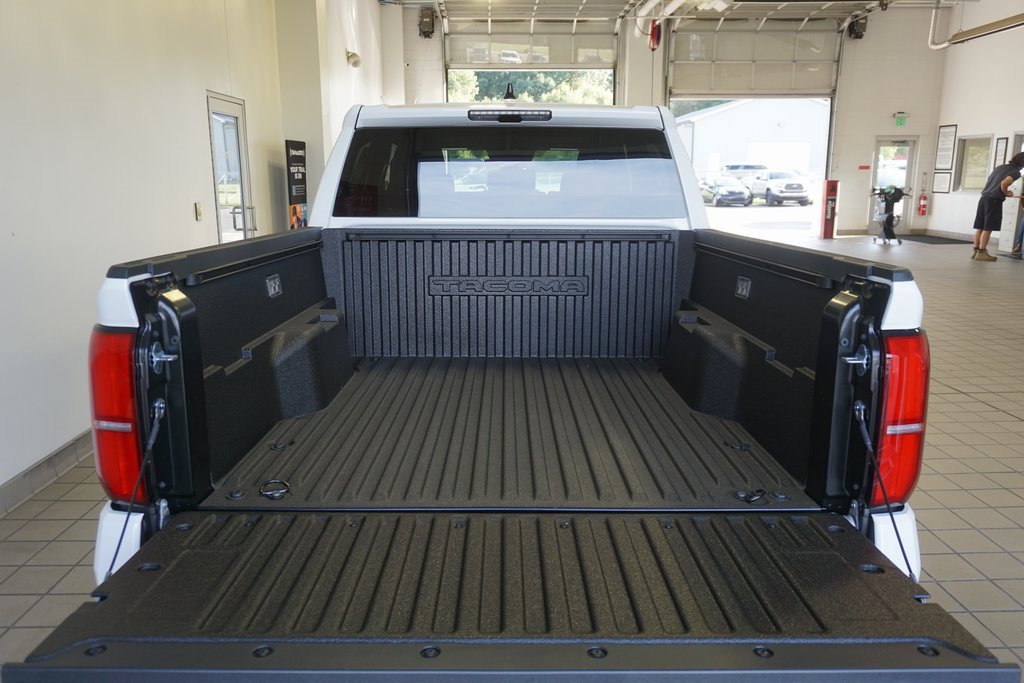 New 2025 Toyota Tacoma TRD Off-Road image 17
