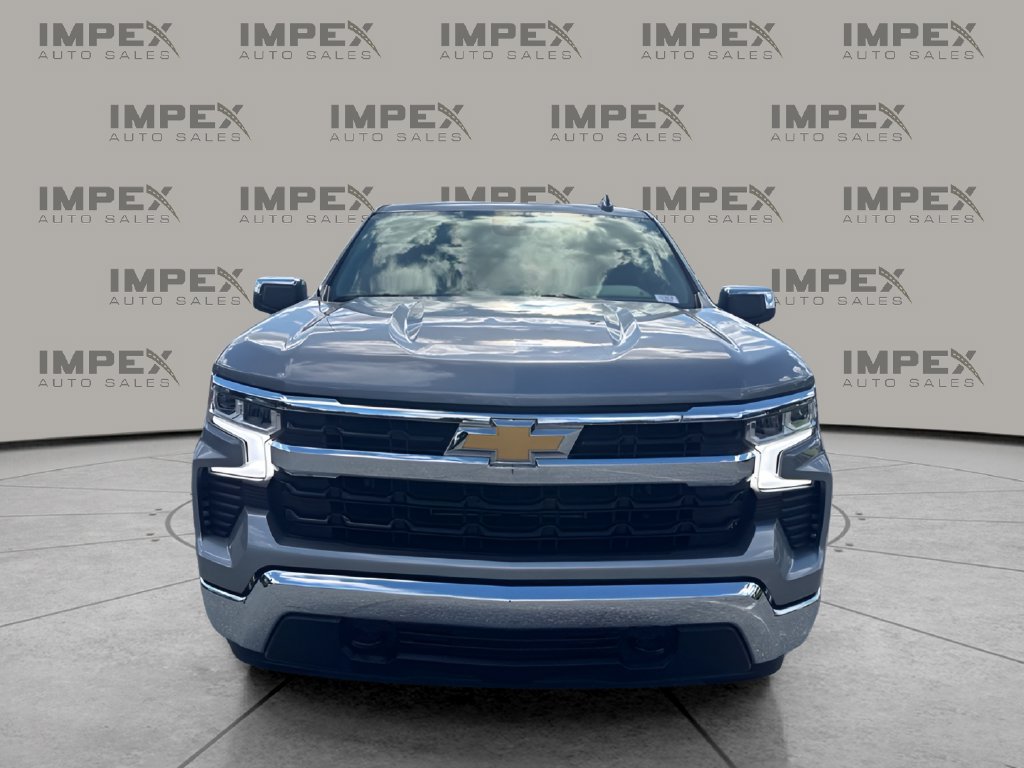 Used 2024 Chevrolet Silverado 1500 LT AWD/4WD image 8