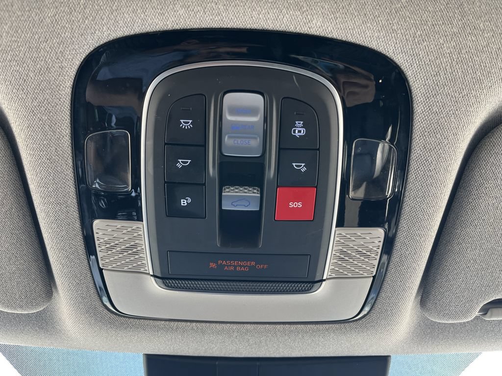 Used 2024 Hyundai Palisade Limited AWD/4WD image 35