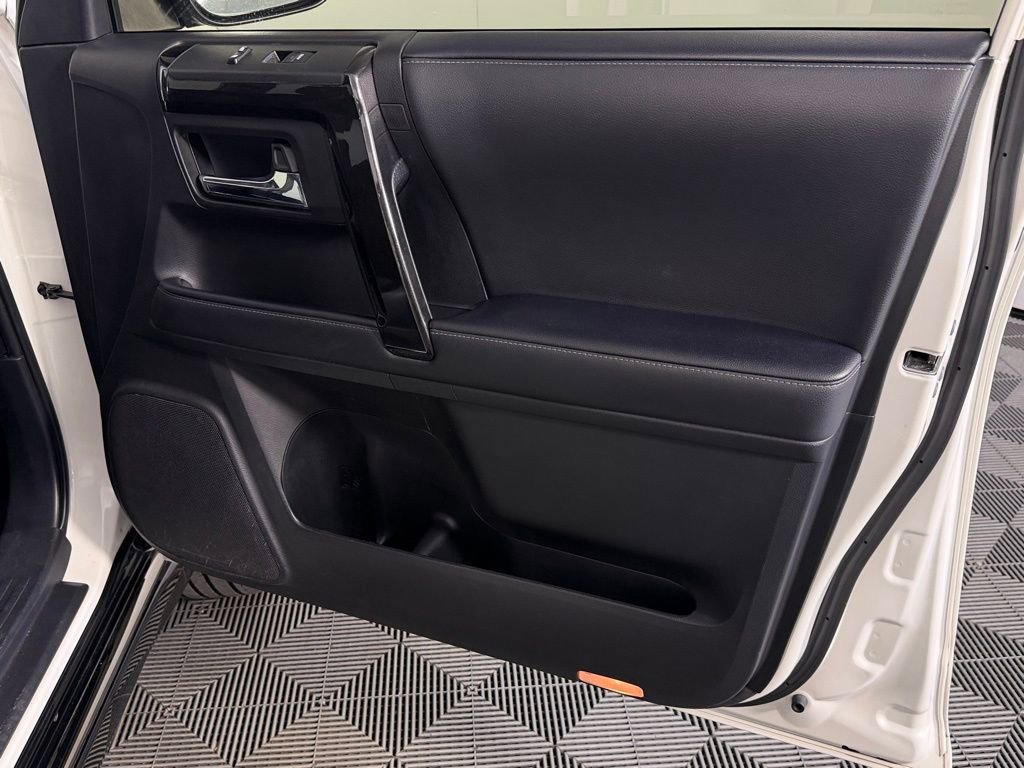 Used 2020 Toyota 4Runner Nightshade AWD/4WD image 30