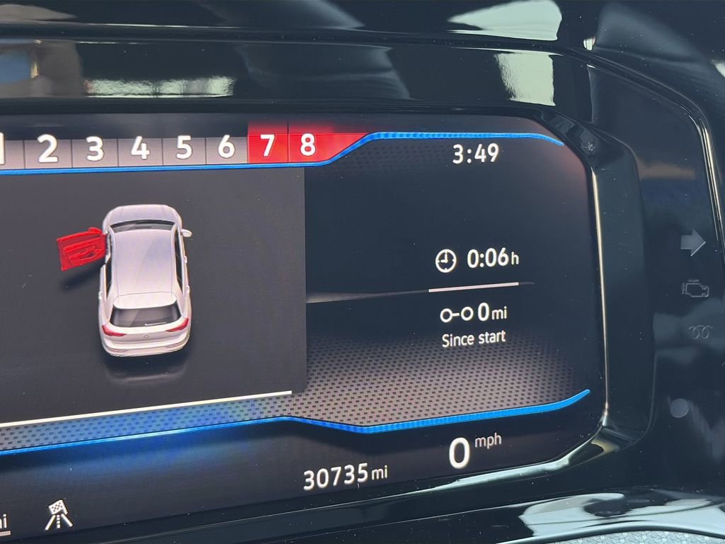Used 2022 Volkswagen Golf R image 27