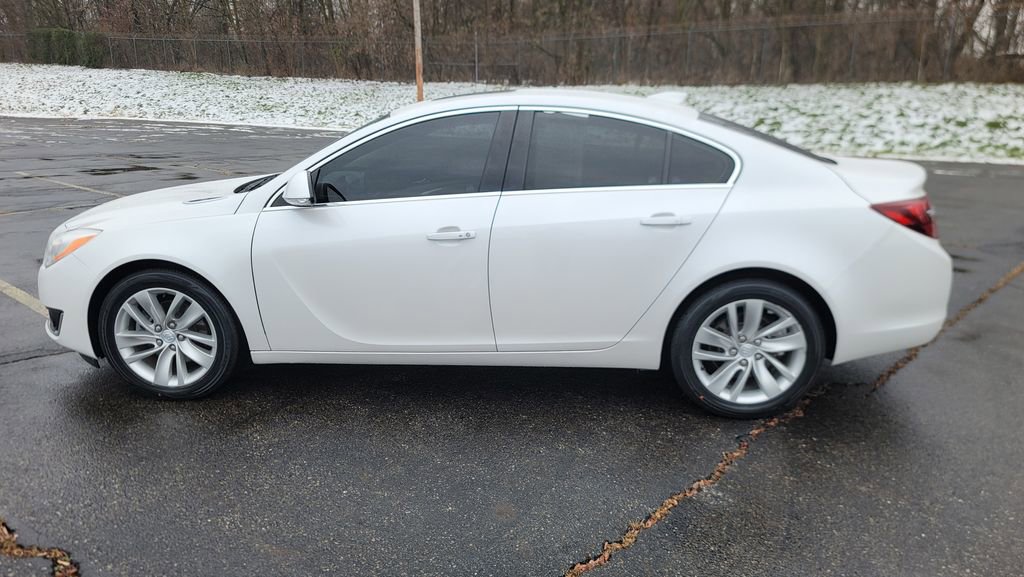 Used 2017 Buick Regal Premium w/ Driver Confidence Package #1 image 7