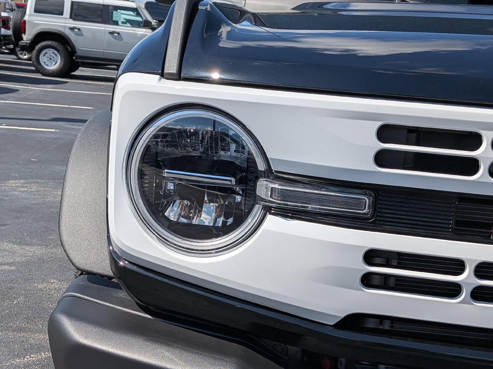 New 2026 Ford Bronco Heritage Edition AWD/4WD image 11