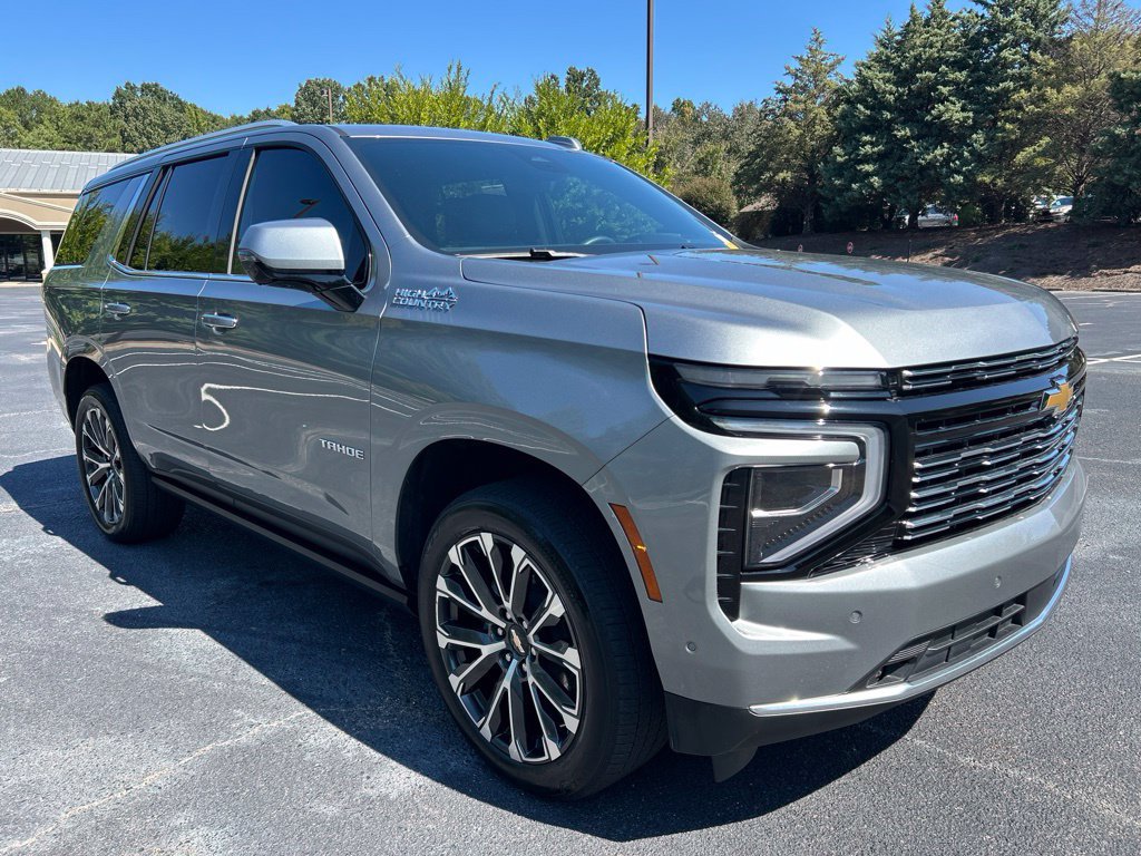 Used 2025 Chevrolet Tahoe High Country AWD/4WD image 25