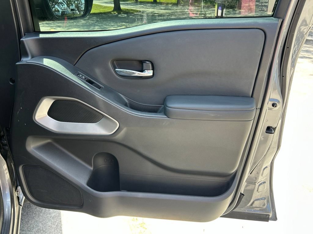 Certified 2024 Nissan Frontier SV w/ SV Convenience Package RWD image 42