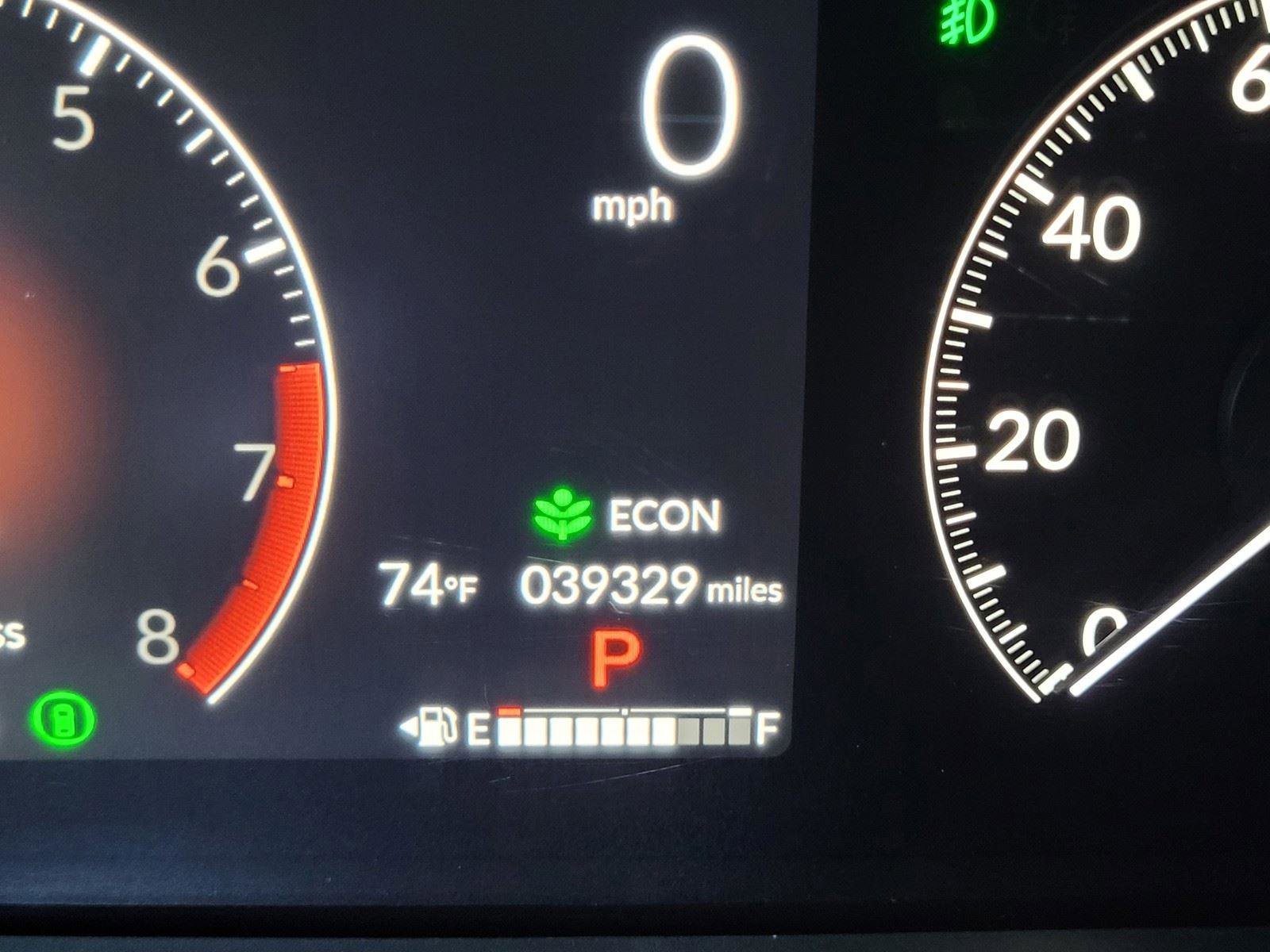 Used 2024 Honda Pilot Touring image 28