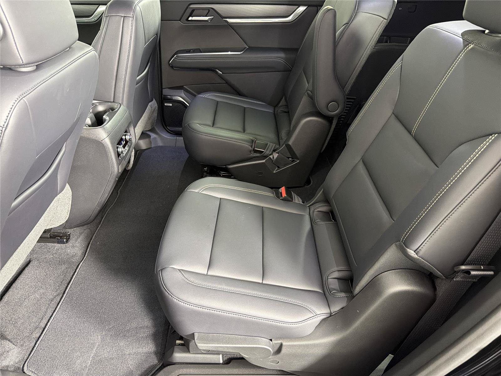 New 2026 GMC Acadia Elevation w/ Black Edition FWD image 20