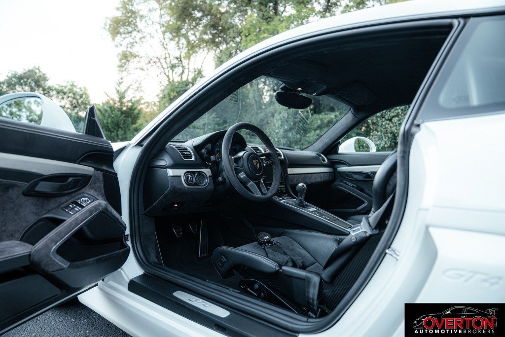 Used 2016 Porsche Cayman GT4 RWD image 10