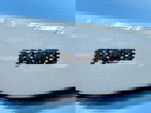 New 2024 Cadillac XT6 Sport w/ LPO, Onyx Lite Package image 9