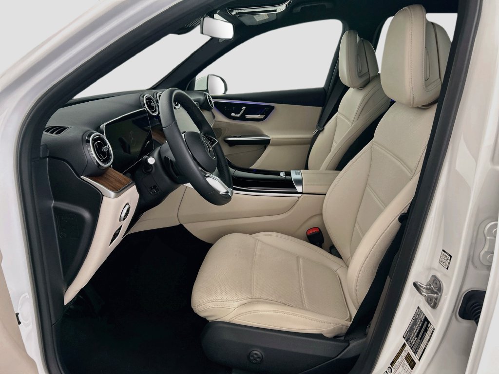 Certified 2026 Mercedes-Benz GLC 300 image 17