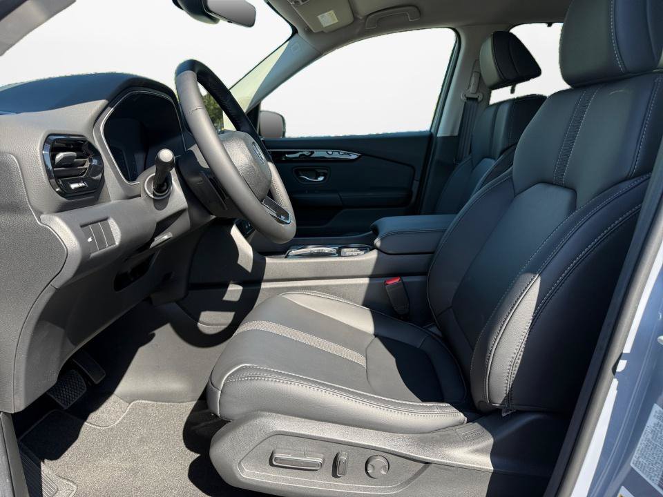 New 2026 Honda Pilot EX-L image 9